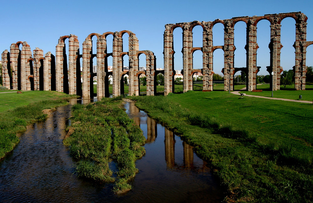 Top 9 Attractions and Things to Do in Merida Spain.