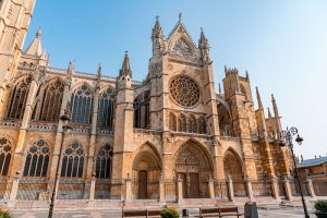 attractions in León: The Cathedral of León